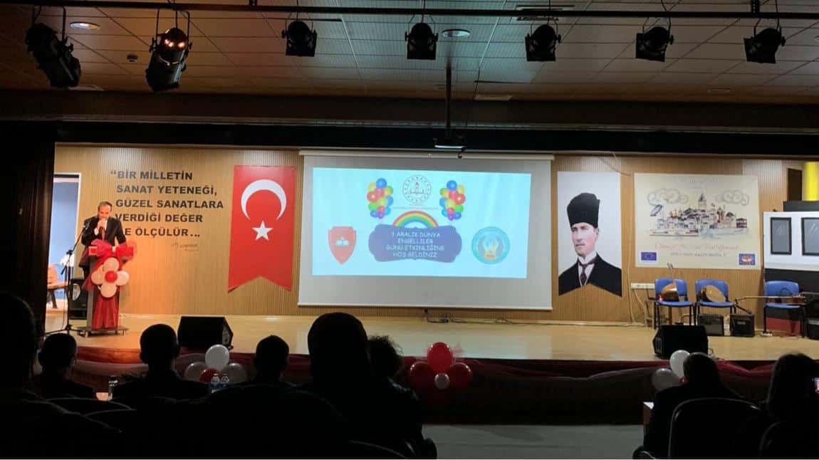 3 Aralık Dünya Engelliler Günü Kapsamında Mehmet Rauf Anadolu Lisesi ile Ortak Bir Program Gerçekleştirildi